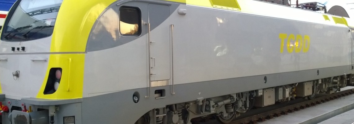 321 - TCDD E68000 loco - Jeff