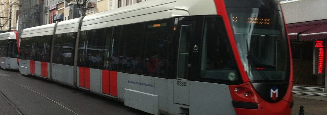 326 - İstanbul tramvay - Onur
