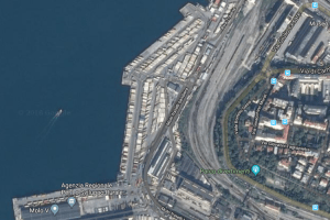 823 - Trieste Port