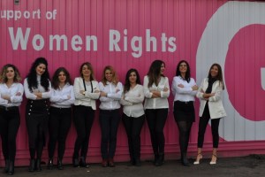 Greenlog pink container