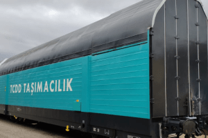 Tulomsas car carrier